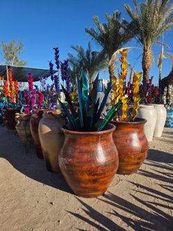 🌸 Elegant Garden Style Begins with the Perfect Planter🌷Metal yard Art