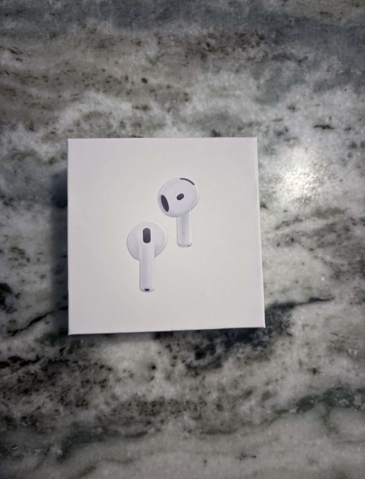 AirPods 4