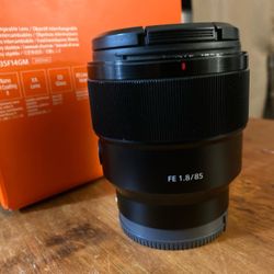 Sony 85mm 1.8 Lens