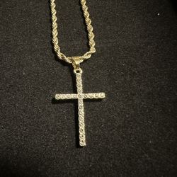 Cross Chain And Pendant 