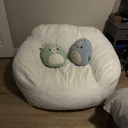 Oversized Couch (Chair) 