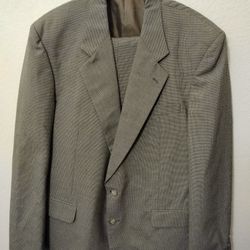 Men Two Button Suit Classic Style 