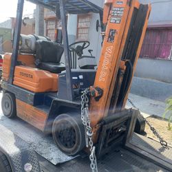 Forklifts 