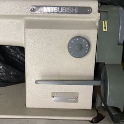 Máquina De Cocer / Sewing Machine