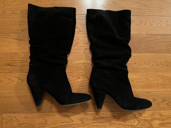 Women’s Suede Boots