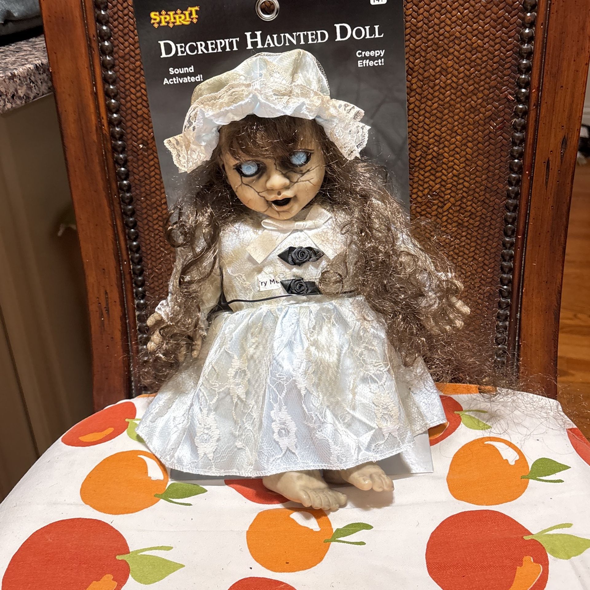 Decrepit Haunted Doll - Sound Activated