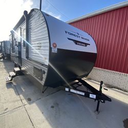 2025 Viking 242MK