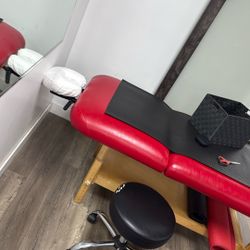 Free Earth Lite Massage Table 