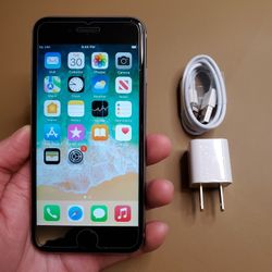 iPhone 6s - UNLOCKED - Like New  