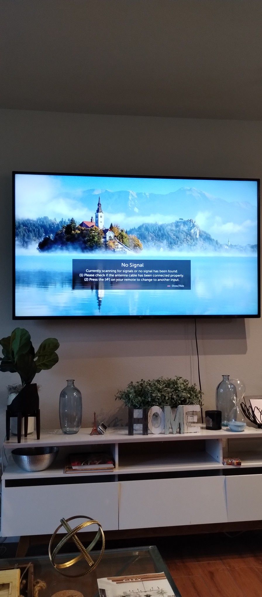 65 Inch Lg Tv for Sale in Pompano Beach, FL OfferUp