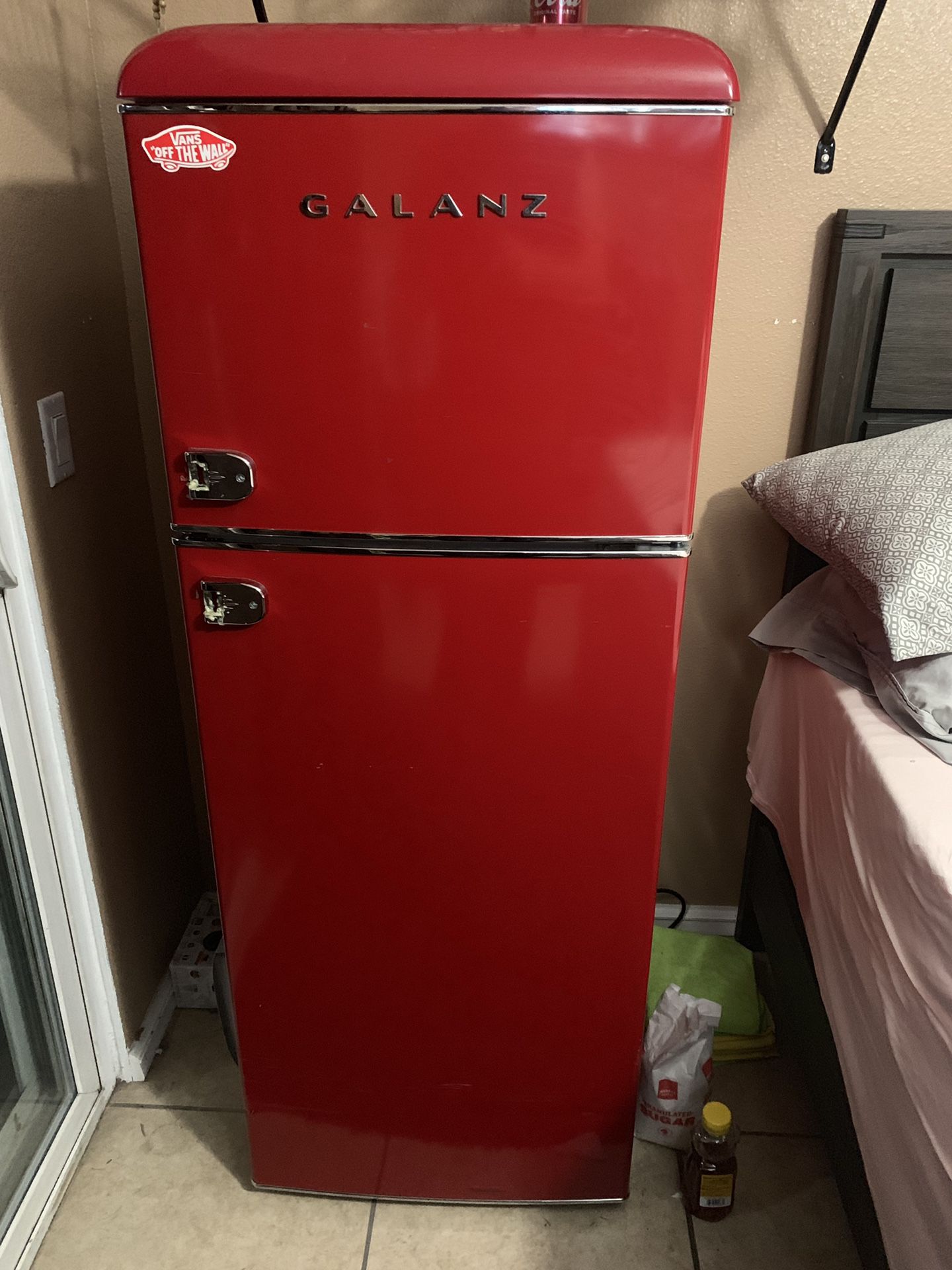 Galanz refrigerator and freezer