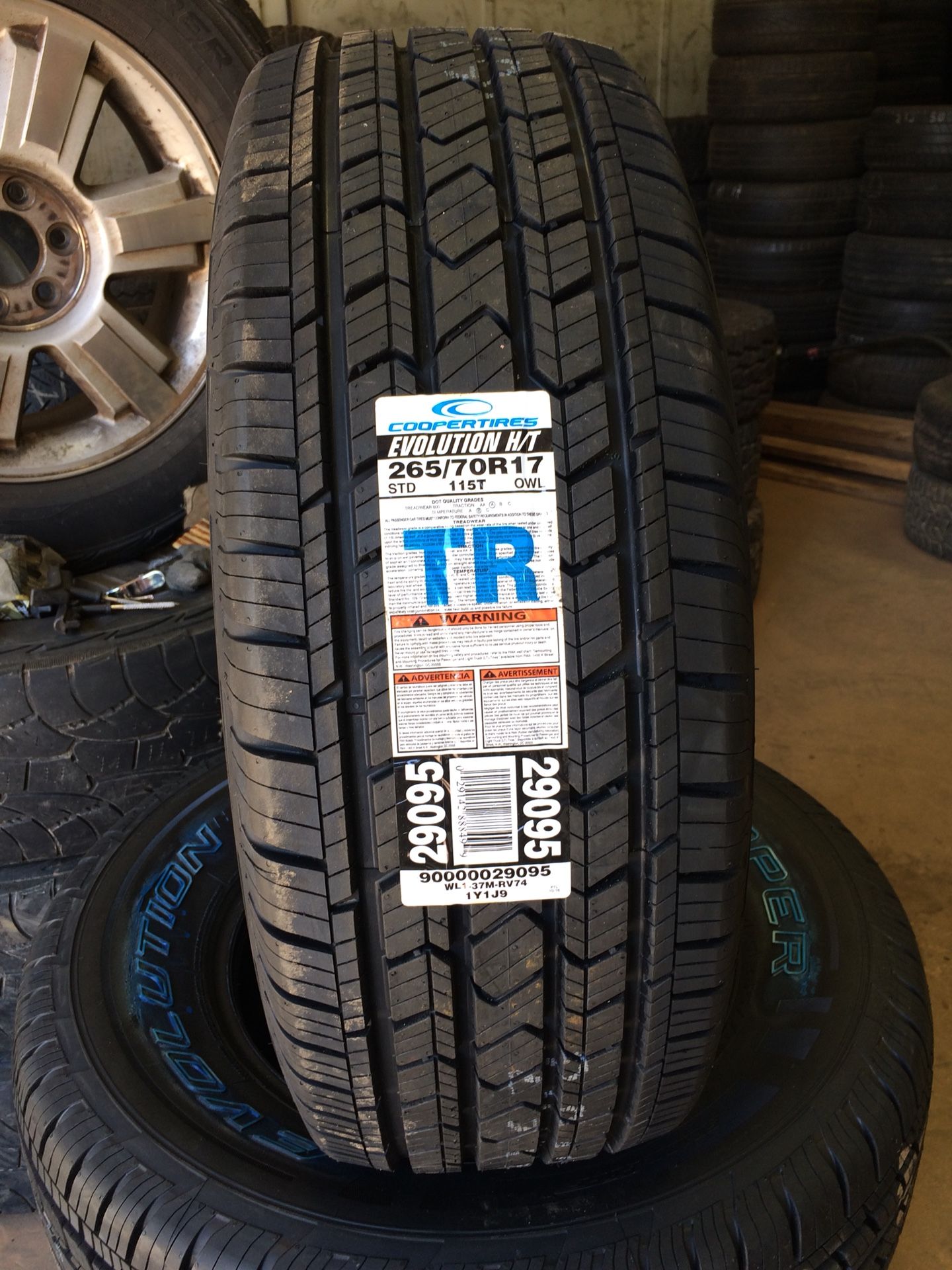 UFR TIRE SHOP 4 new tires p265 70r17 cooper evolution HT