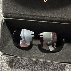 Maui Jim Sunglasses W/ Case