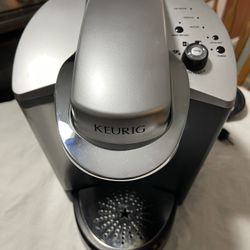 Keurig B145 OfficePRO (Commercial Grade) Brewing System ….ALSO, Take A Look 👀 At My Other Items