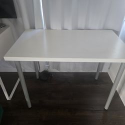 Simple table