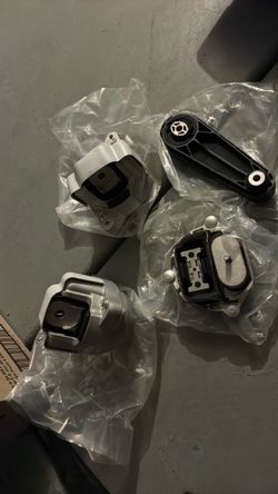 New 4PC Engine & Trans Mount Set Fit For 2015-2018 Porsche Macan 3.0L 3.6L V6