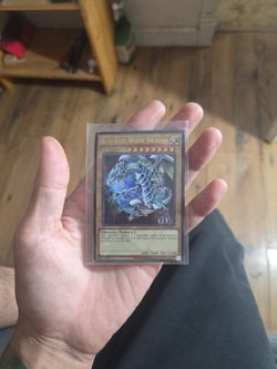Blue Eyes White Dragon