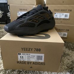 Yeezy 700 Size 11