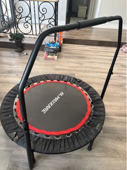 MaxKare rebounder trampoline