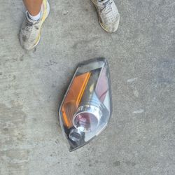 2010 Nissan Altima 2.5 S Right Rear Tailight with wire harness