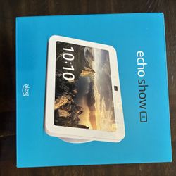 Echo Show 8 With Stand