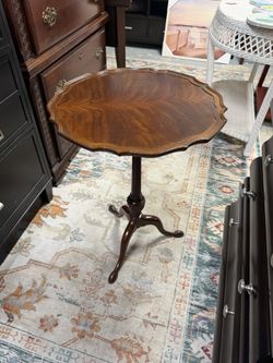 Vintage Tilt Top Table 