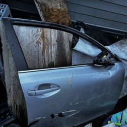 Lexus ct200h passenger door