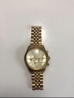 Jordan’s 4 tha low! size 7 Condition 7/8.