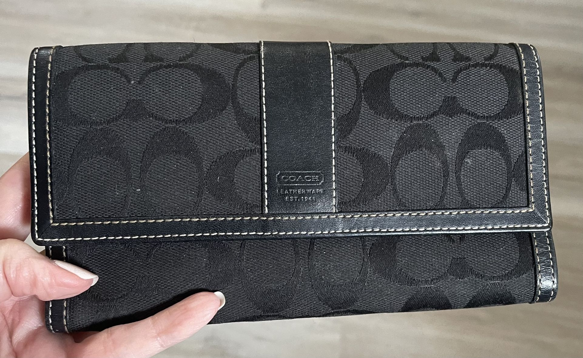 Wallet, Coach