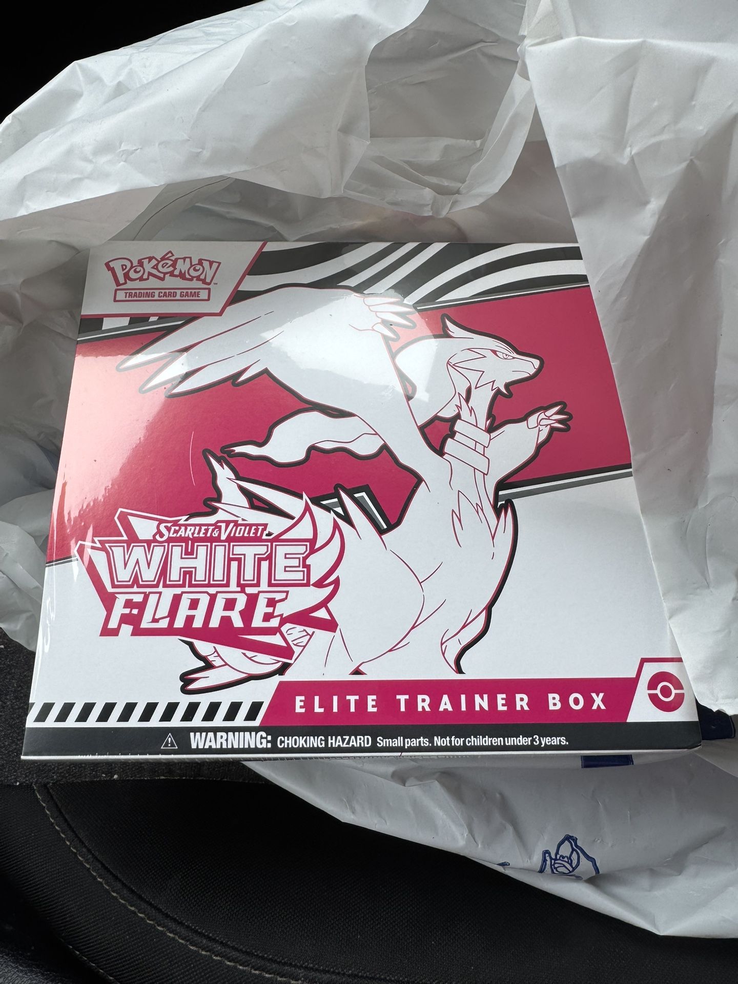 Pokemon White Flare ETB