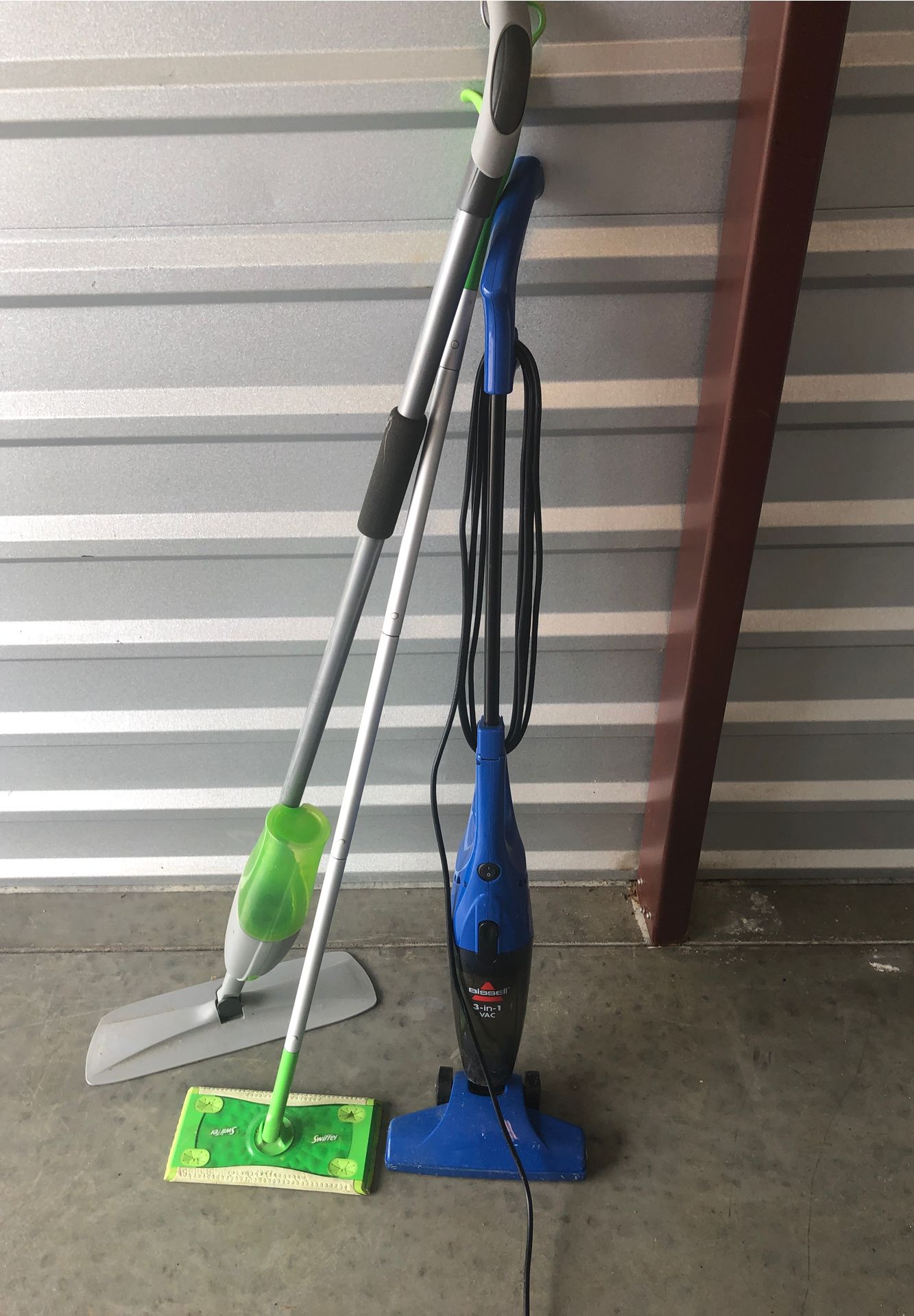 Cleaning mop & vacuum