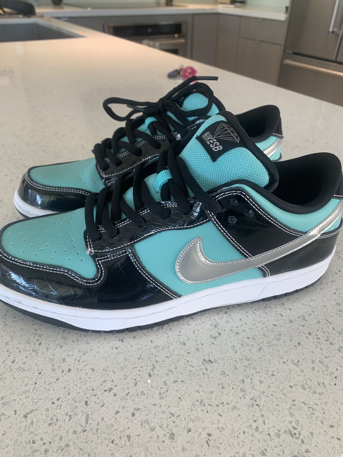 Size 9 Nike Sb Diamond Tiffany Low