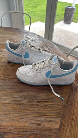 Nike - Carolina Blue - Size 8