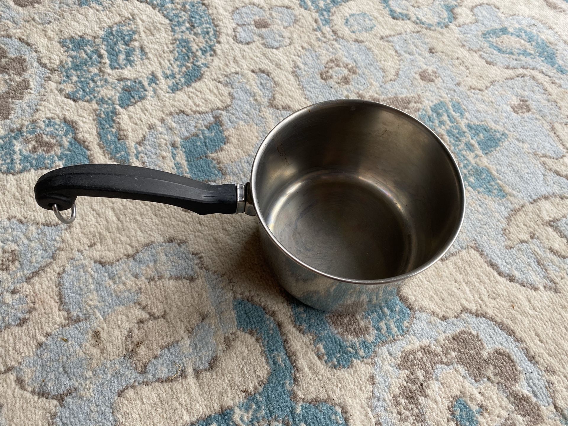 Aluminum clad Faberware stainless steel pot