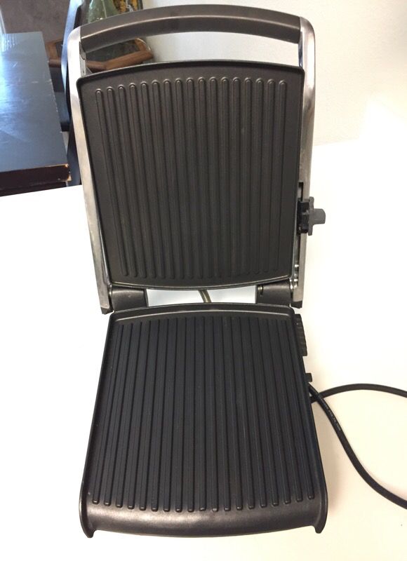 Breville Indoor BBQ Grill Sandwich Press 800GRXL for Sale in New York, New  York - OfferUp