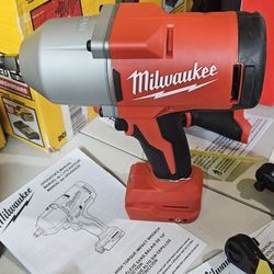 Milwaukee M18 1/2" brushless high torque impact wrench