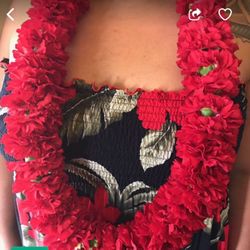 Fresh Carnation lei
