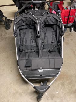 Thule Urban Glide Double Jogger stroller