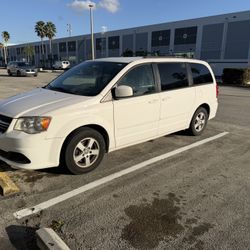 Dodge Caravan 2013