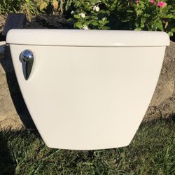 Eljer Toilet Tank with Lid