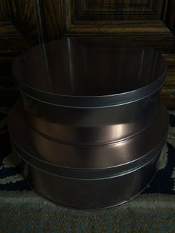 2 pack round gift tins