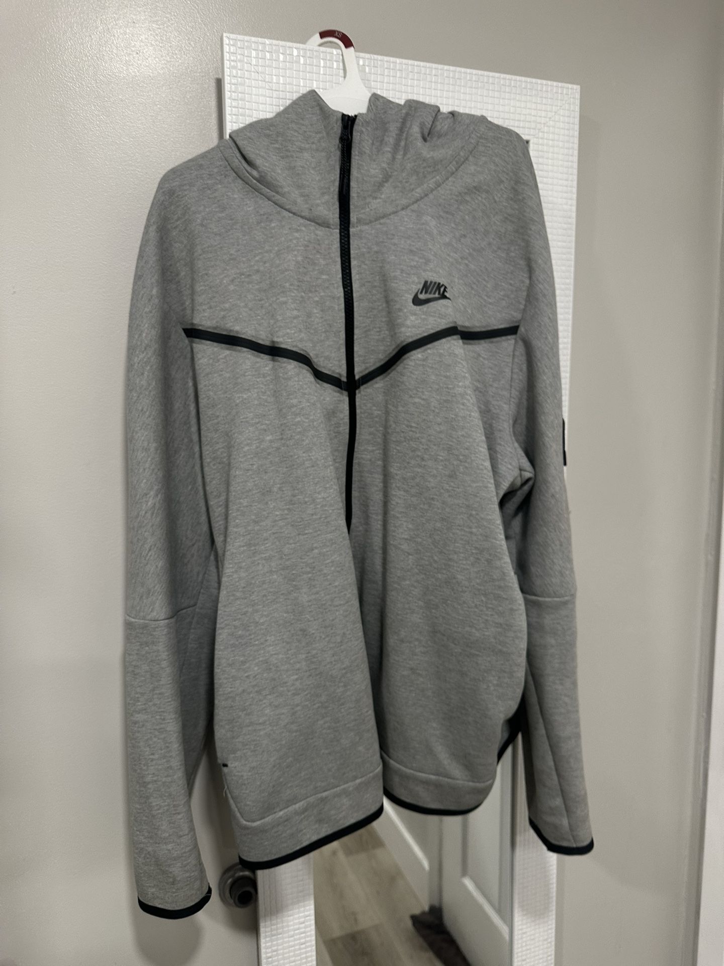 Nike Tech Fleece Zip Up
