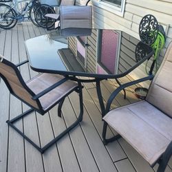 FREE Patio Table & 6 Chairs 