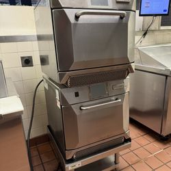 MerryChef Eikon 4 High Speed Convection Oven 