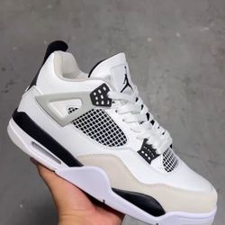 Air Jordan 4 Military Black 4