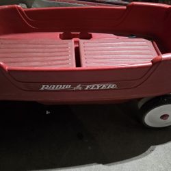 RADIO FLYER WAGON