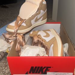 Women’s Sneaker