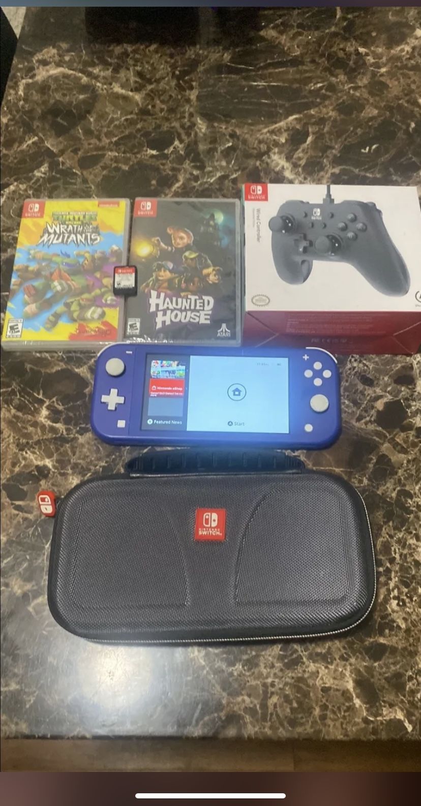Nintendo Switch Lite With 3 Games 175 OBO