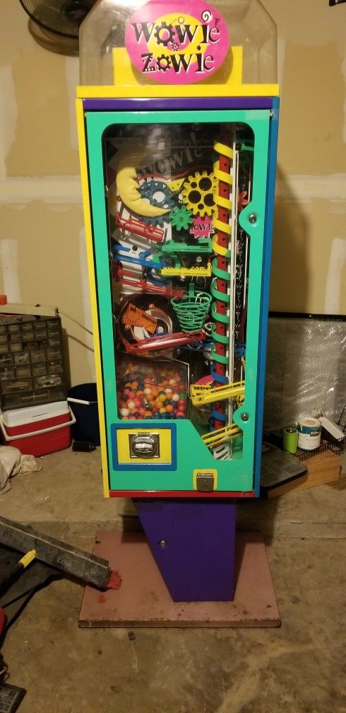 Wowie Zowie Gumball Machine