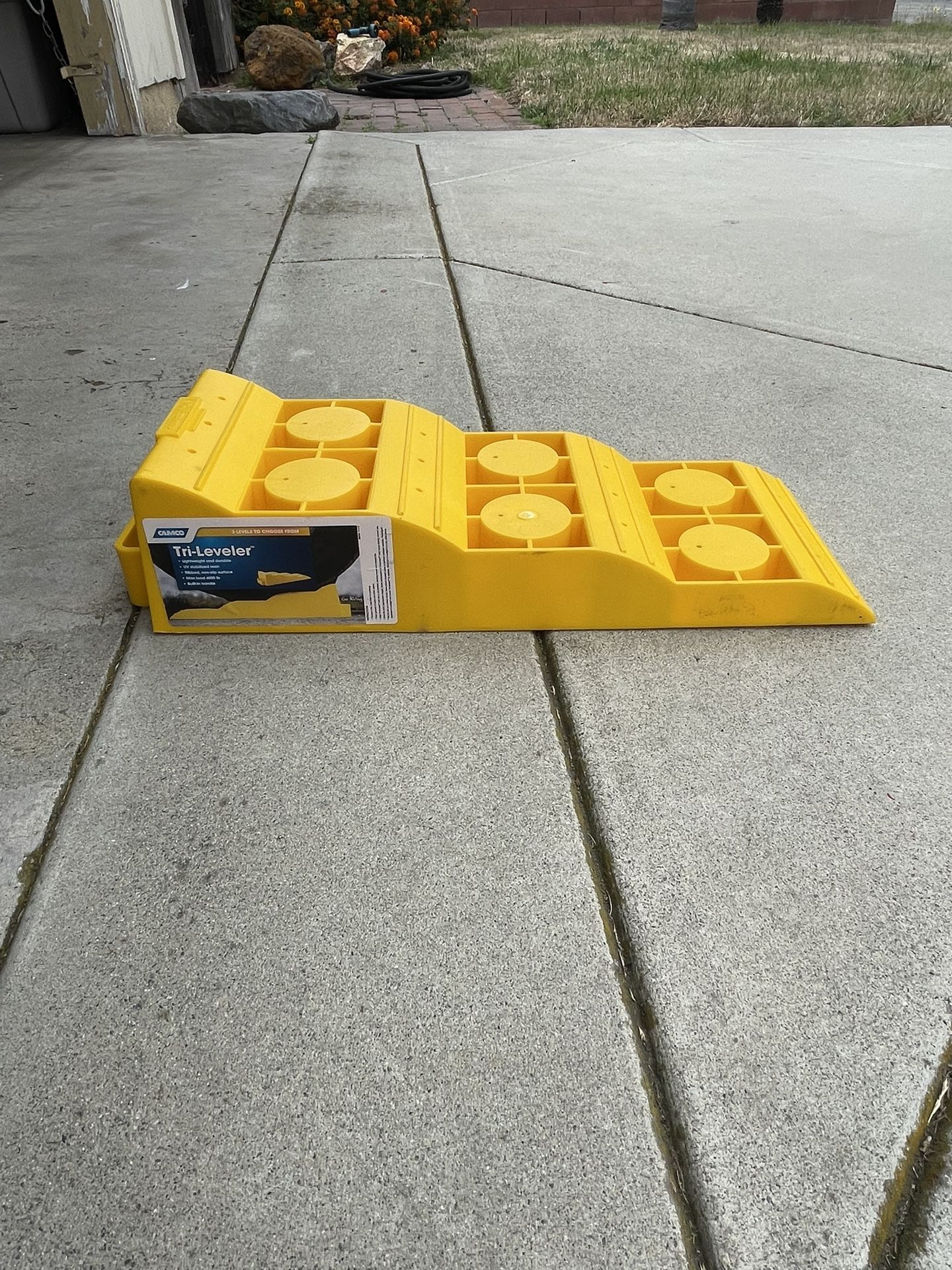 CAMCO RV Tri-Leveler